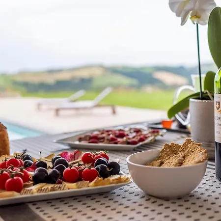 Villa Domaine Marie-louise, Parenthese Au Pays Basque