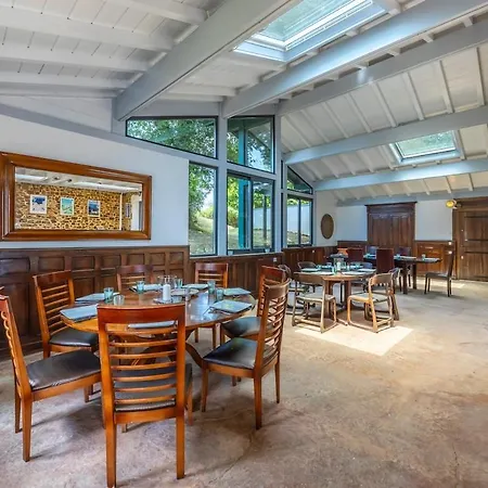 Villa Domaine Marie-louise, Parenthese Au Pays Basque